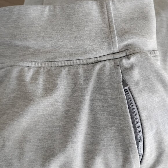 Lululemon High Rise Jogger - Picture 3 of 5